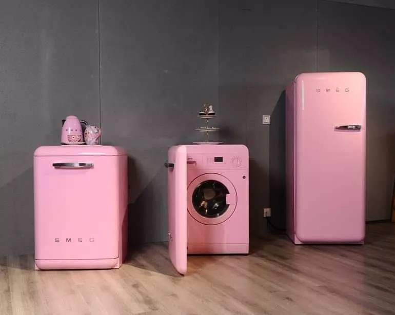 Smeg представил компактные стиральные машины для небольших квартир и студий